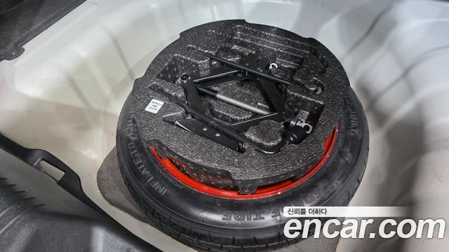 Hyundai AVANTE 2012 — photo 22