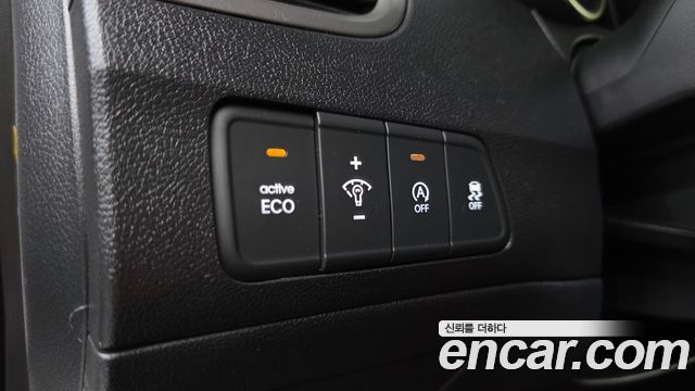 Hyundai AVANTE 2012 — photo 24