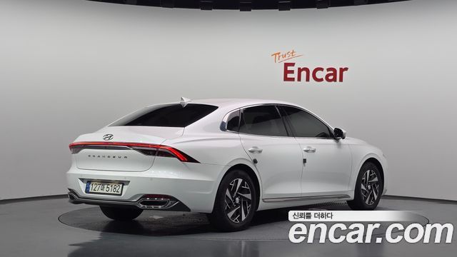 Hyundai Grandeur 2022 — photo 2