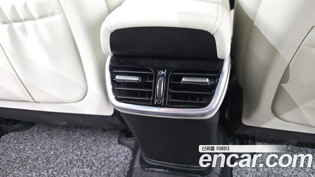 Hyundai Grandeur 2022 — photo 36