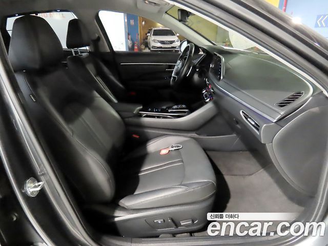 Hyundai Sonata 2022 — photo 12