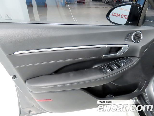Hyundai Sonata 2022 — photo 16