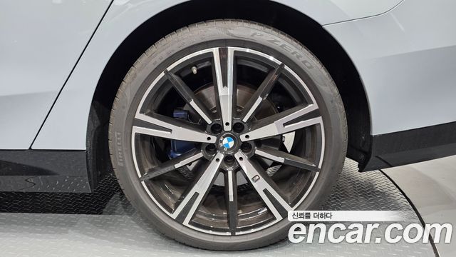 BMW 5-Series 2026 — photo 7