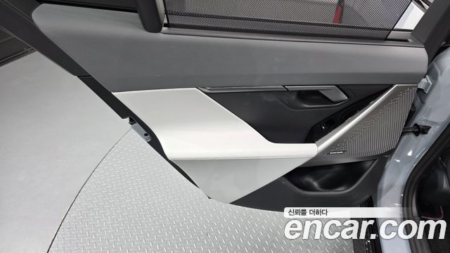 BMW 5-Series 2026 — photo 15