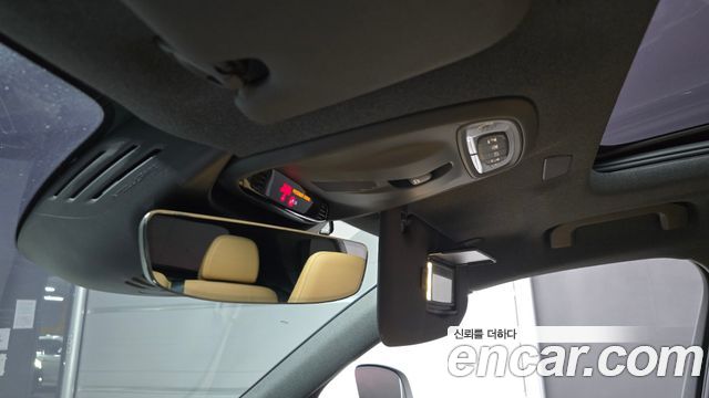Volvo XC40 2022 — photo 32