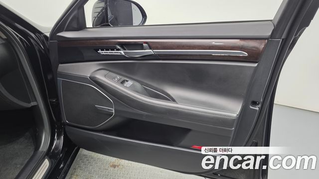 Genesis EQ900 2016 — photo 14