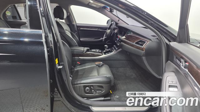 Genesis EQ900 2016 — photo 16