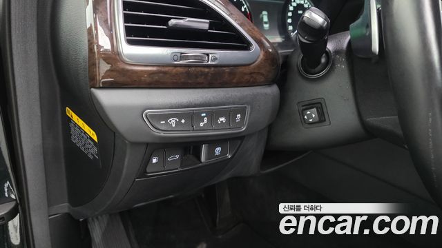 Genesis EQ900 2016 — photo 28