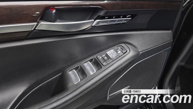 Genesis EQ900 2016 — photo 30