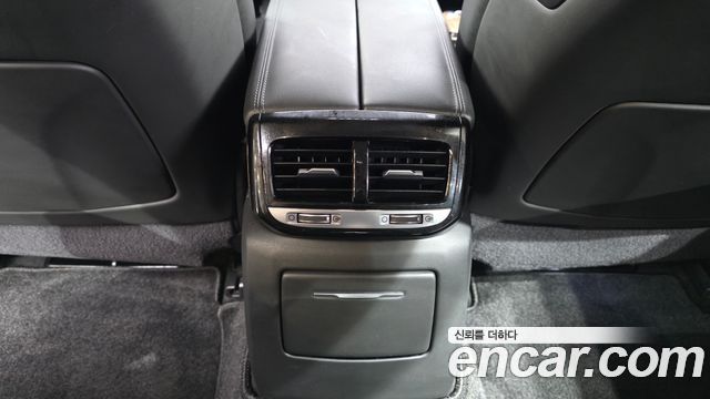Genesis EQ900 2016 — photo 35