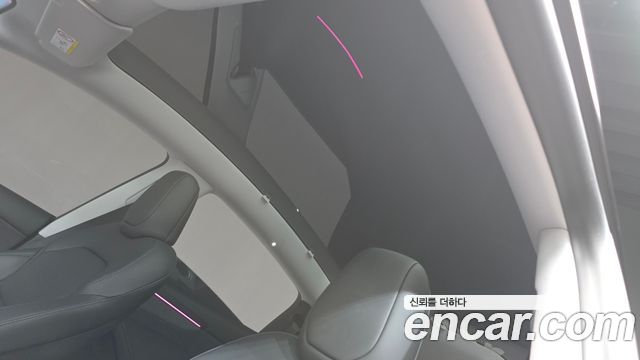 Tesla Model Y 2025 — photo 19