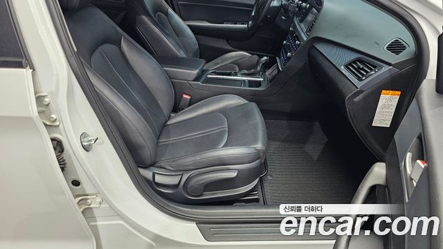 Hyundai Sonata 2016 — photo 11