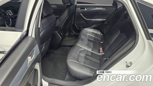 Hyundai Sonata 2016 — photo 12