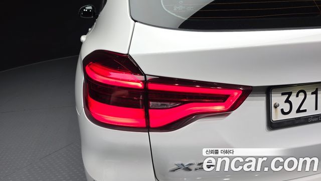 BMW X3 2020 — photo 9