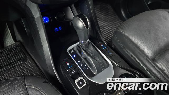 Hyundai Santafe 2016 — photo 9