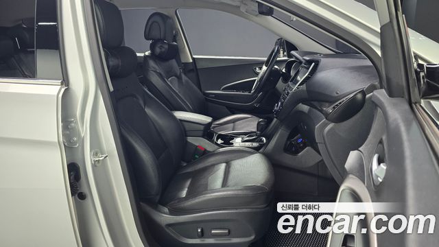 Hyundai Santafe 2016 — photo 10
