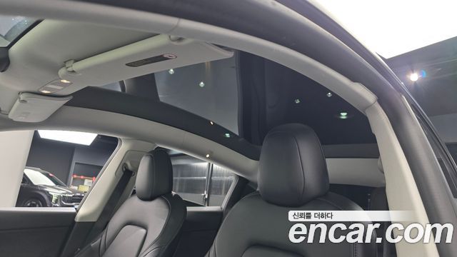 Tesla Model Y 2021 — photo 25