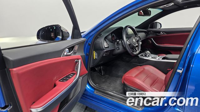 Kia Stinger 2019 — photo 13