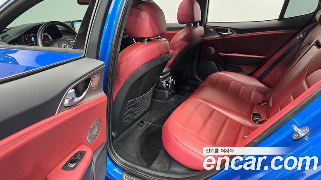Kia Stinger 2019 — photo 18