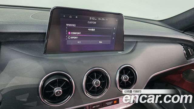 Kia Stinger 2019 — photo 21