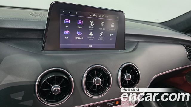 Kia Stinger 2019 — photo 22