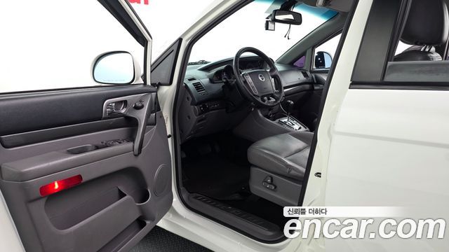 KG Mobility KORANDO 2014 — photo 10
