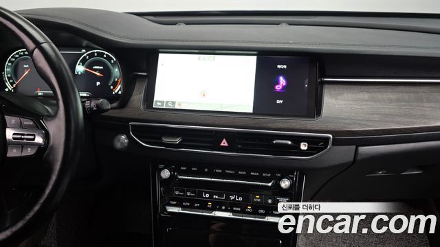Kia K7 2020 — photo 13