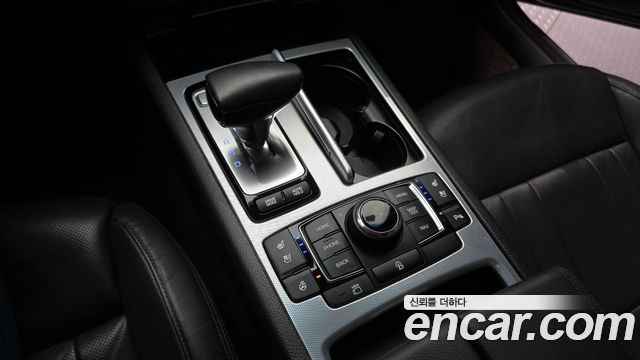 Genesis G80 2017 — photo 12