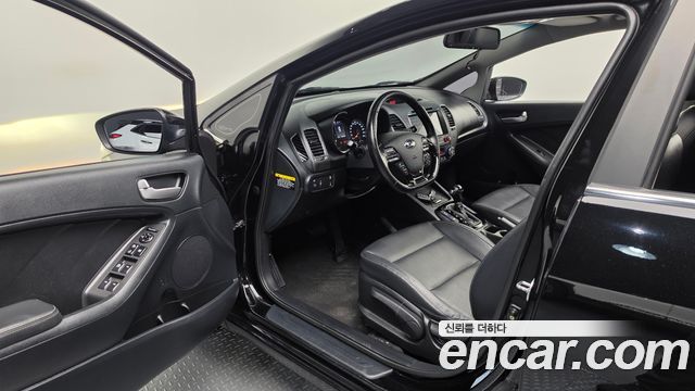 Kia K3 2017 — photo 10