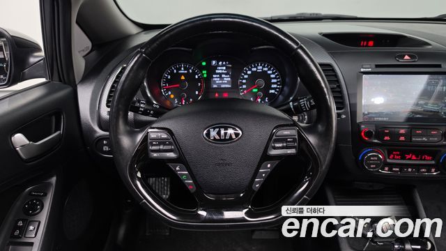 Kia K3 2017 — photo 12