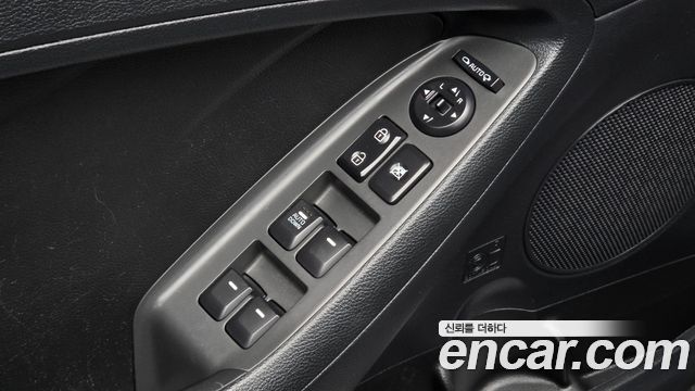 Kia K3 2017 — photo 18