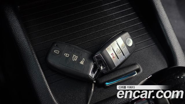 Kia K3 2017 — photo 20