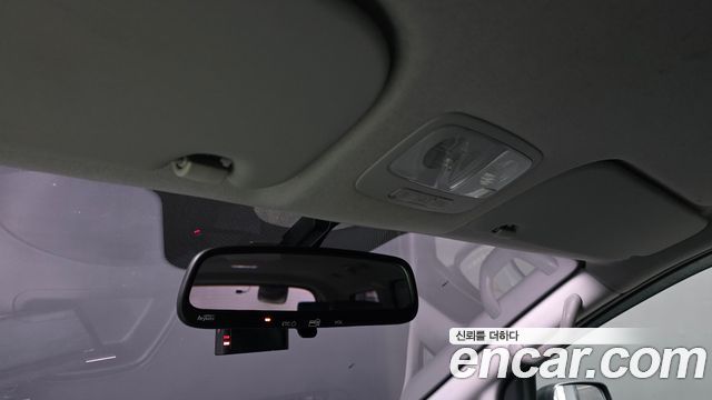 Hyundai Starex 2019 — photo 17