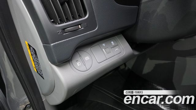 Hyundai Starex 2019 — photo 18