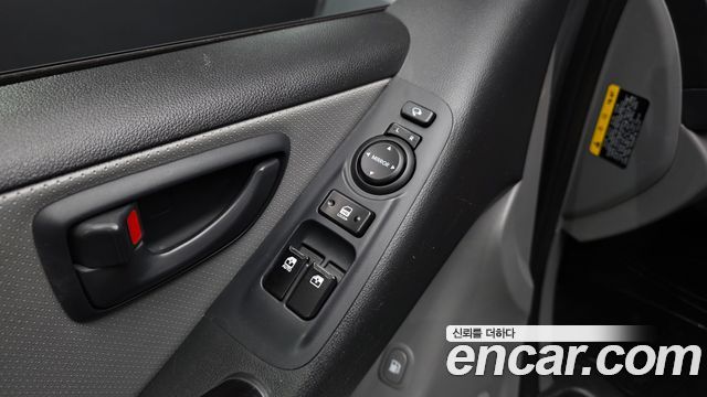 Hyundai Starex 2019 — photo 19