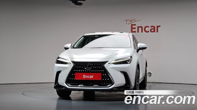 Lexus NX 2022 — photo 3