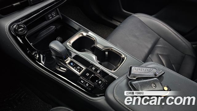 Lexus NX 2022 — photo 12