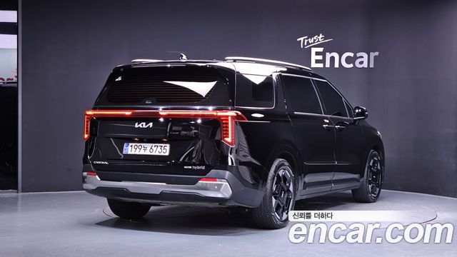 Kia Canival 2024 — photo 2