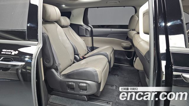 Kia Canival 2024 — photo 17
