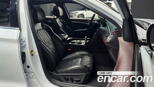 Genesis G70 2019 — photo 13