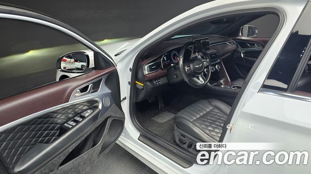 Genesis G70 2019 — photo 17