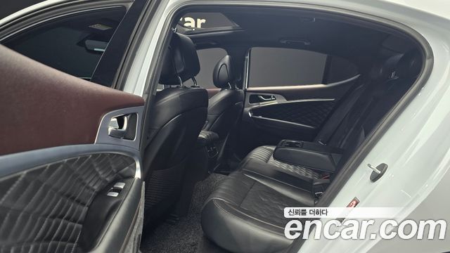 Genesis G70 2019 — photo 18