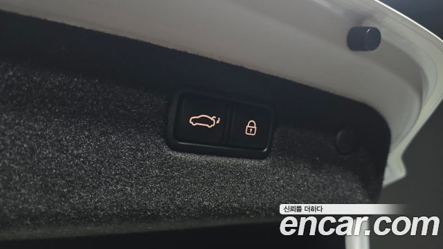 Genesis G70 2019 — photo 24