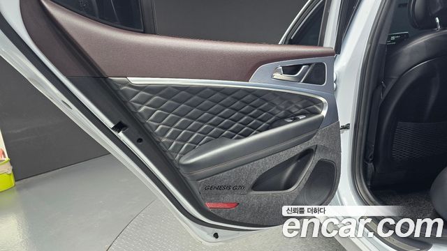 Genesis G70 2019 — photo 15