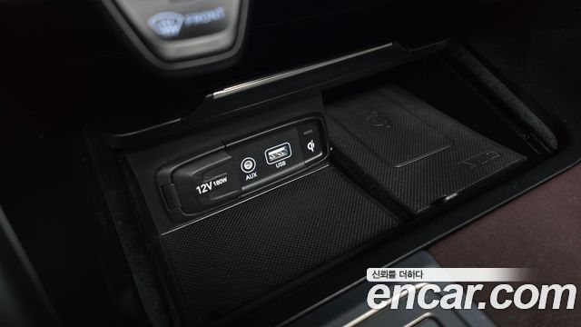 Genesis G70 2019 — photo 28
