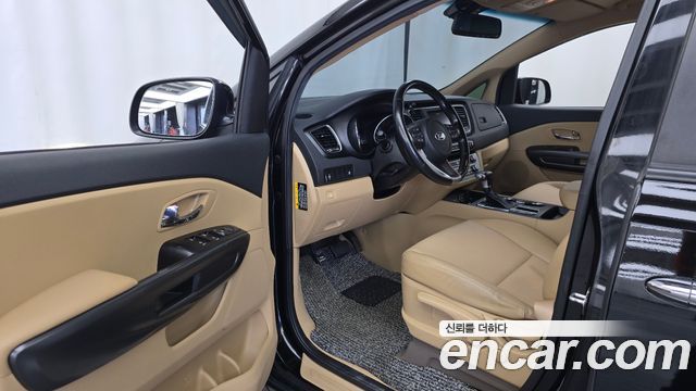 Kia Canival 2020 — photo 13