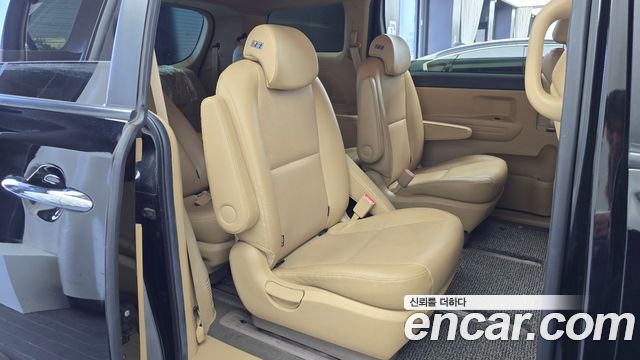 Kia Canival 2020 — photo 17