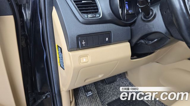 Kia Canival 2020 — photo 22