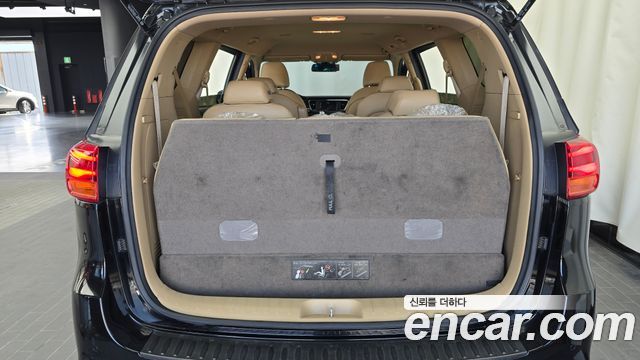 Kia Canival 2020 — photo 26