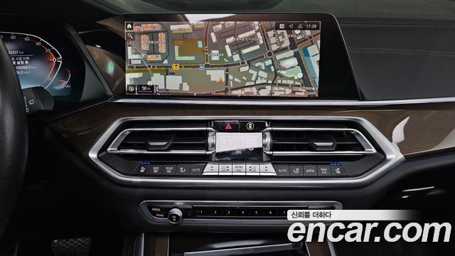 BMW X5 2022 — photo 14